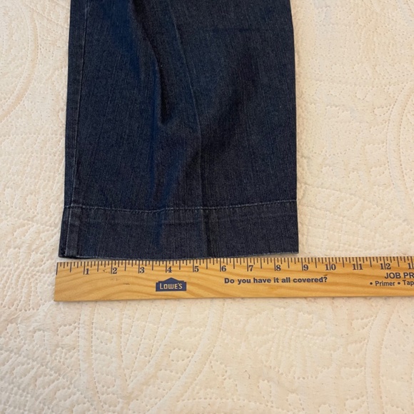 Talbots Denim Lightweight Bermuda Shorts size 4 - Picture 11 of 11